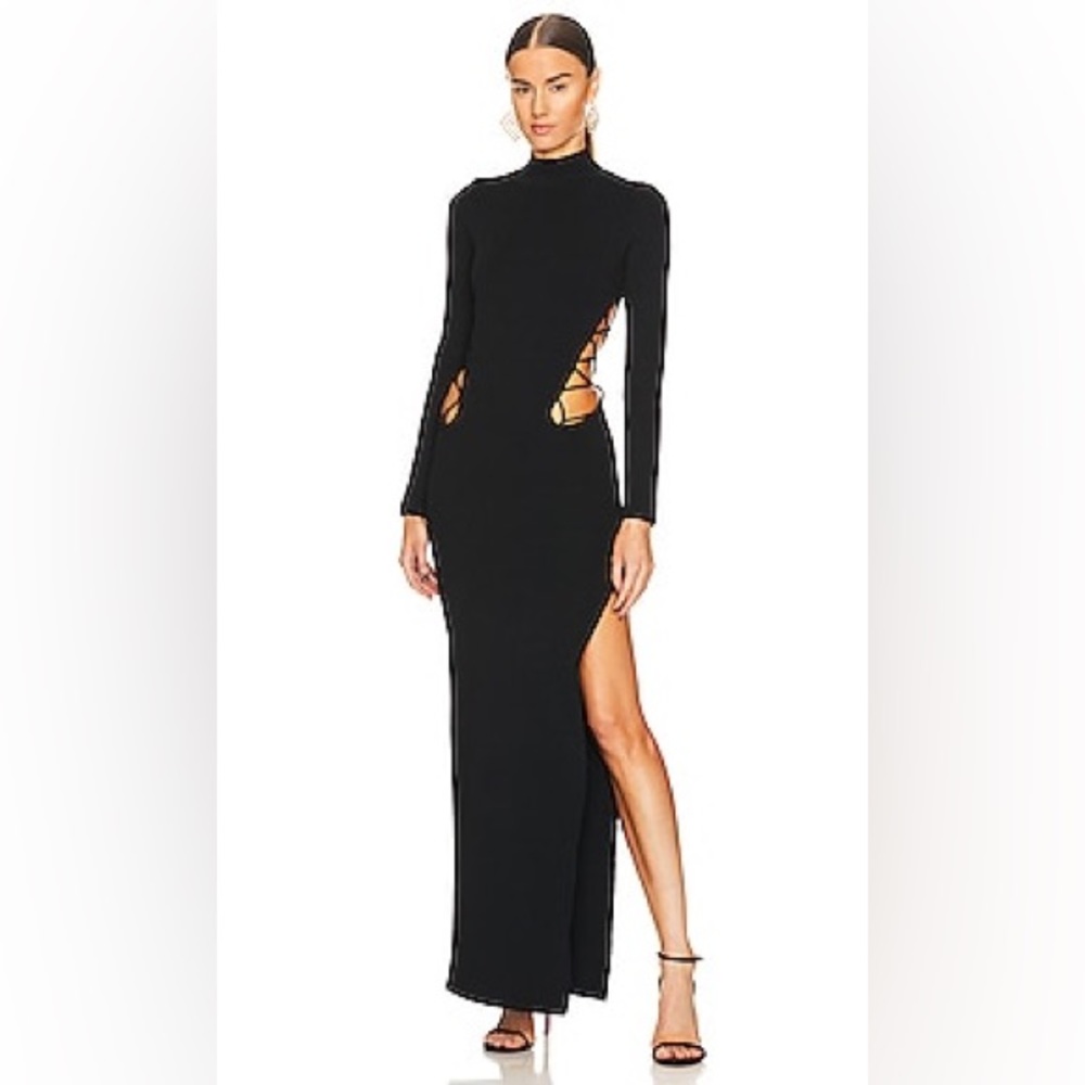 NEW Cut Out Maxi Dress in Black
Dundas Small MSRP$990